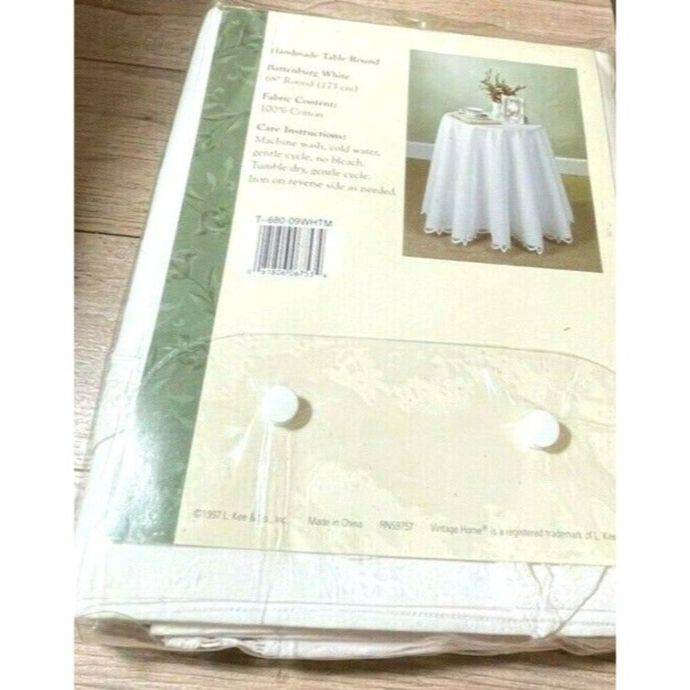 Vintage Home Tablecloth Handmade 68" Round Battenburg White 100% Cotton Sealed - Picture 2 of 9
